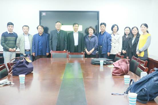 左東嶺教授來(lái)我院作報(bào)告